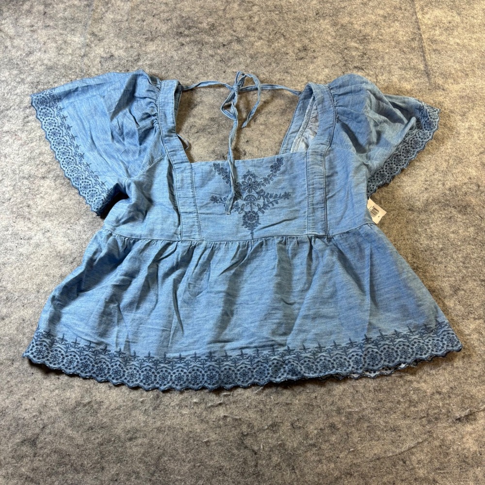 Old Navy Women Blue Chambray Embroidered Eyelet Peplum Top XL Cottage Boho